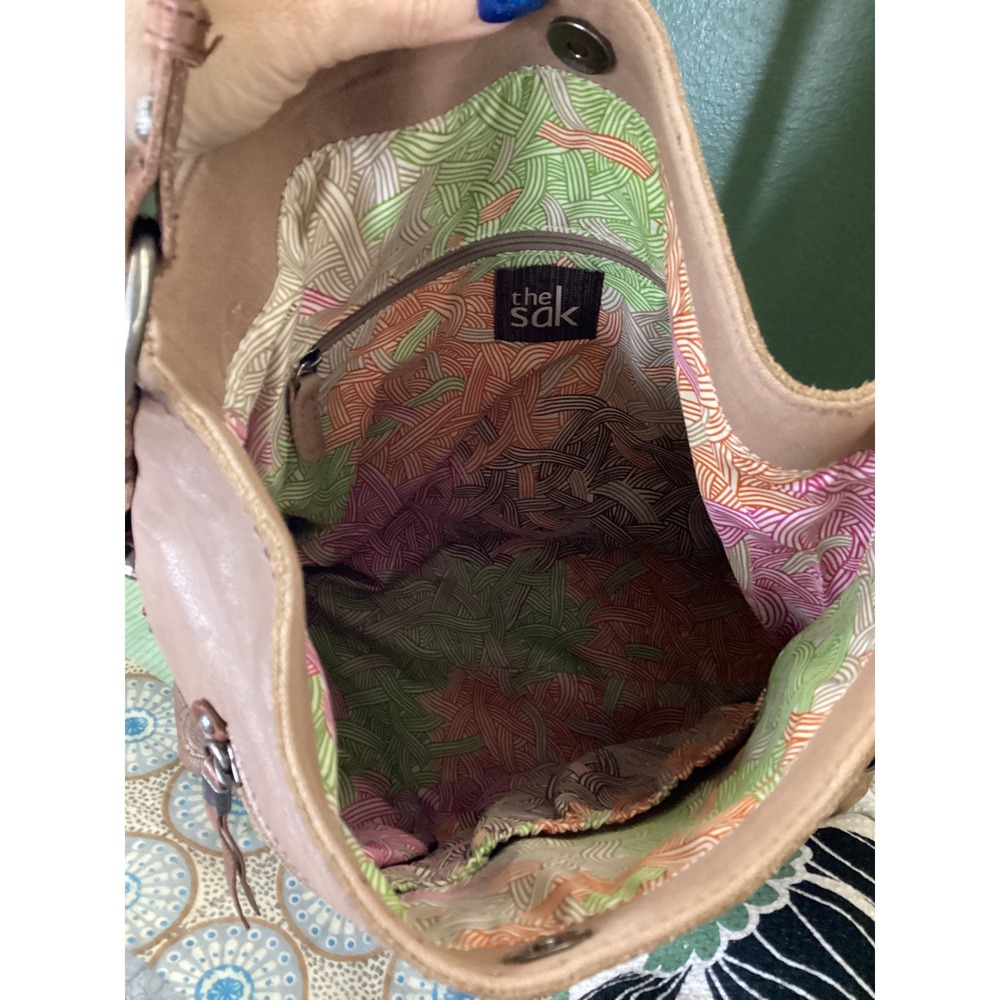 The Sak Leather Hobo Bag Taupe Embossed Floral Mandala Shoulder Bag Boho - Picture 7 of 8